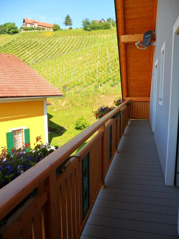 Ferienwohnung Stoff Kitzeck im Sausal Εξωτερικό φωτογραφία